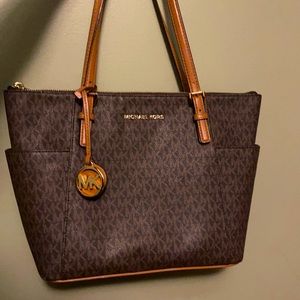 Michael kors purse